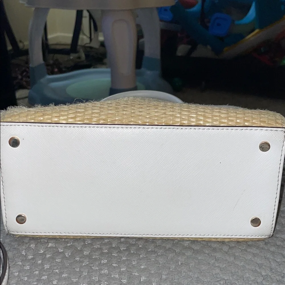 Kate Spade Stacie Tan and White Woven Satchel/Crossbody 9”H x 11”W NWT🌸🌼 - Picture 5 of 15